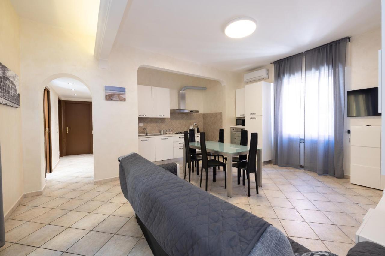 Готель Roma Marine House Лідо-ді-Остія Екстер'єр фото